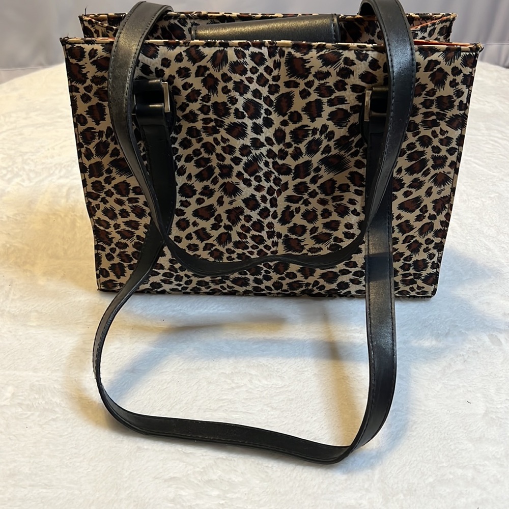 Preston and York Shoulder Handbag | Cheetah Print